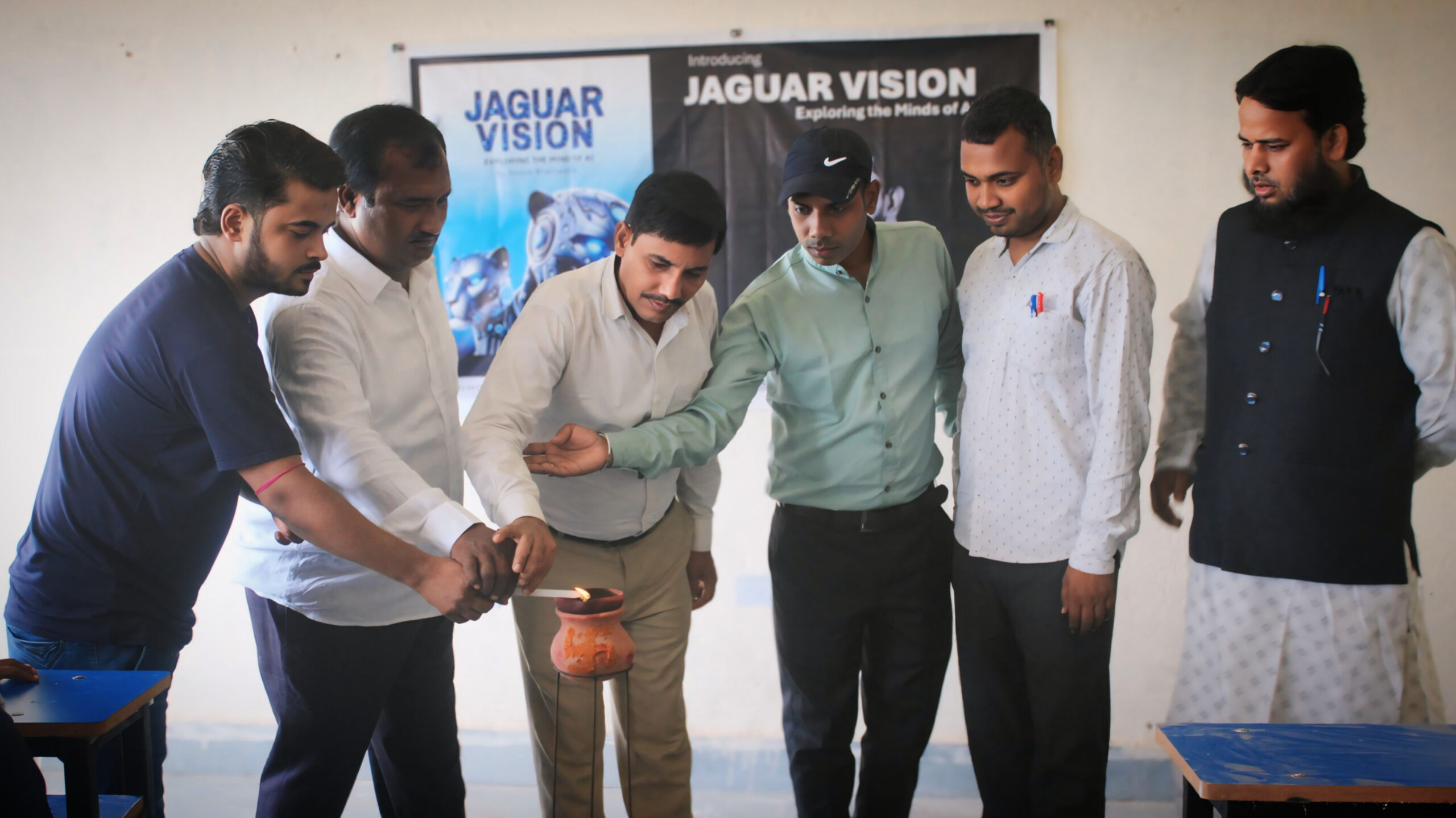 Jaguar Vision – Exploring the Mind of AI: A Memorable Seminar at D P Yadav +2 School, Ghatwari